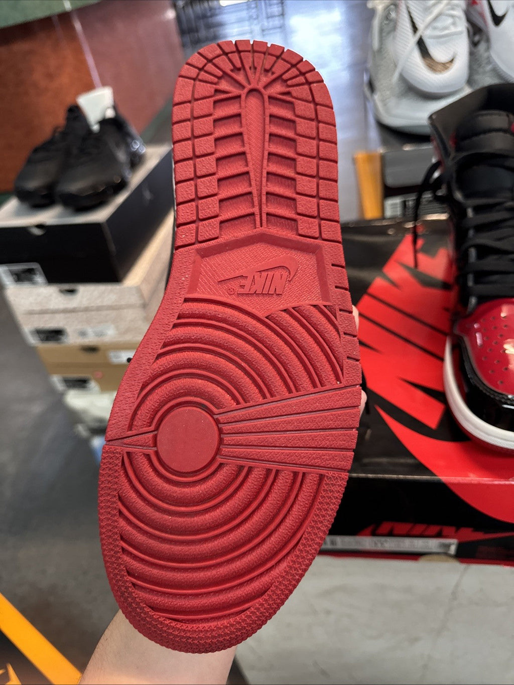 Jordan Air Jordan 1 Retro High OG Patent Bred - Size 11 - product image from the listing.