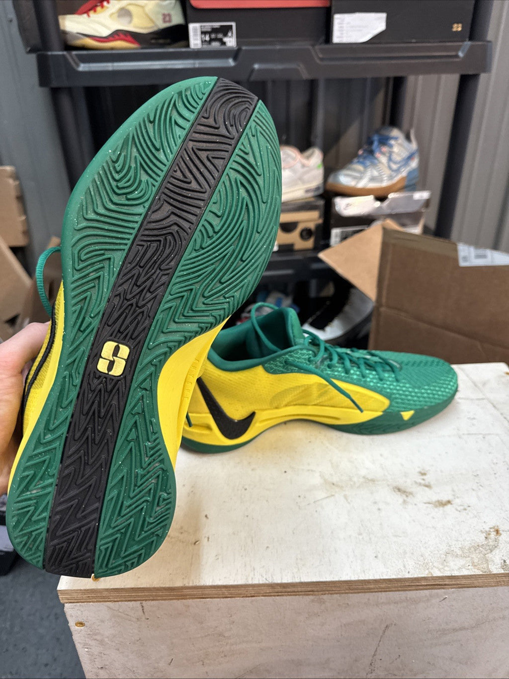 Men's Nike Sabrina 1 The Debut Oregon Ducks Basketball 14 Women 15.5 | Topless Box - product image from the listing.