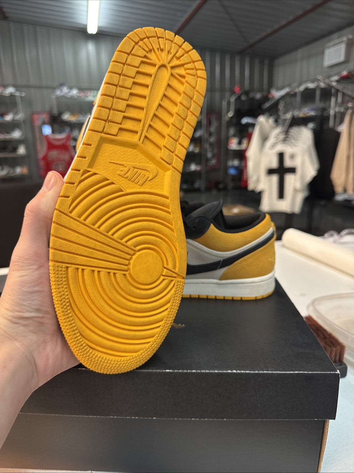JORDAN 1 Low Sail University Gold Black - Size 8 - product image from the listing.
