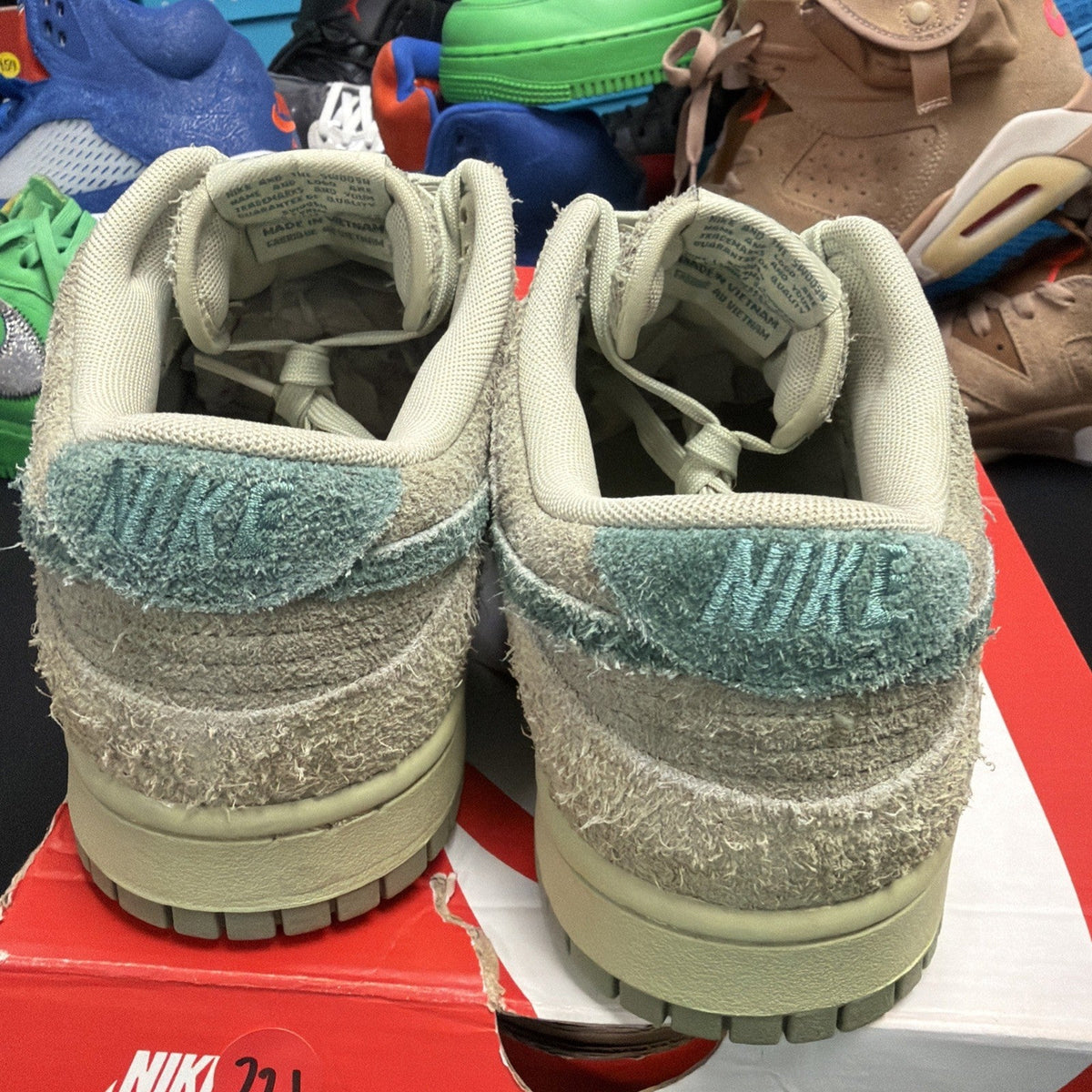 Dunk Low Olive Aura and Oil Green (221) by Nike - product image from the listing.