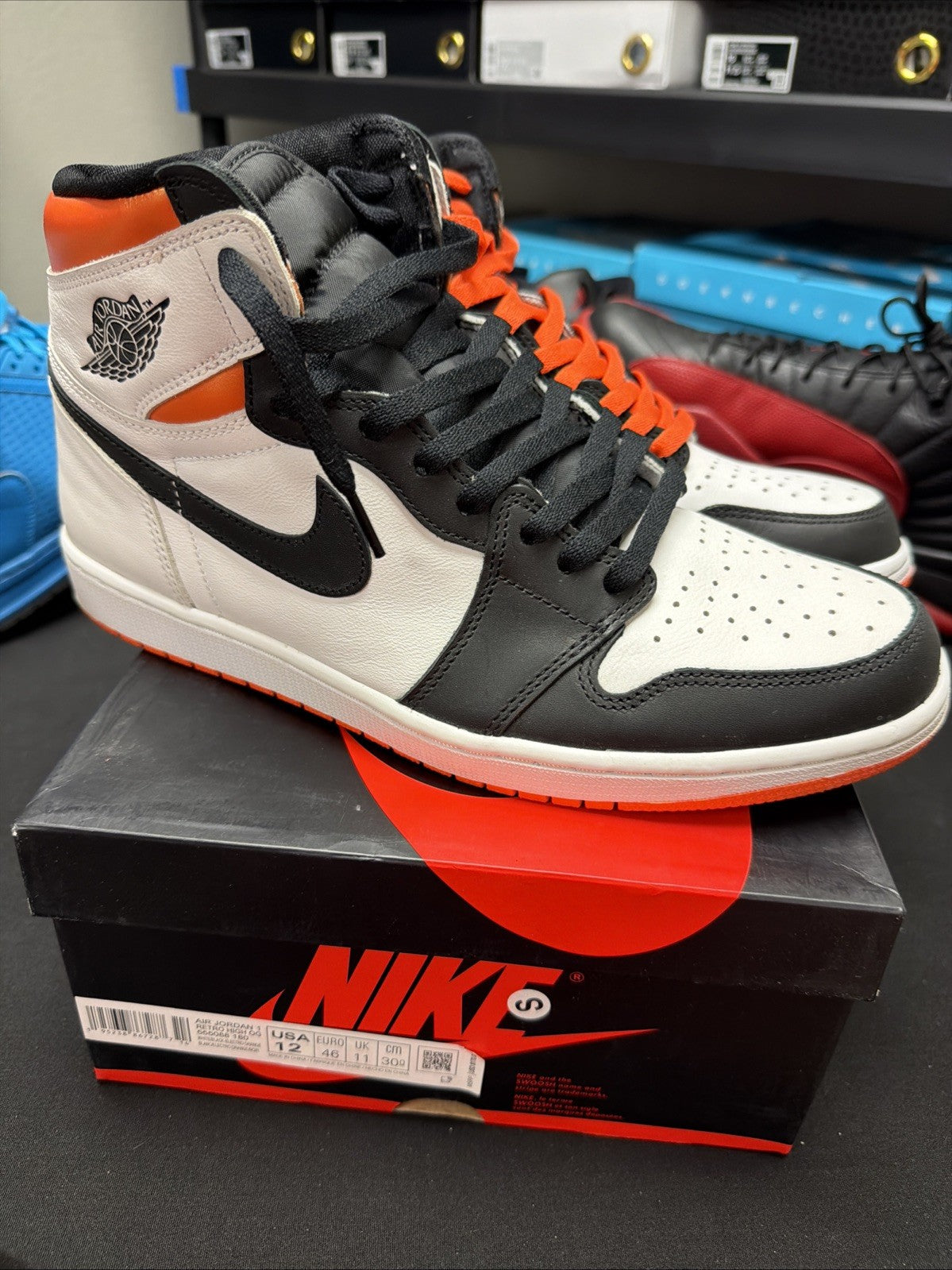 Electro Orange Size 12 - Jordan 1 Retro High - product image from the listing.
