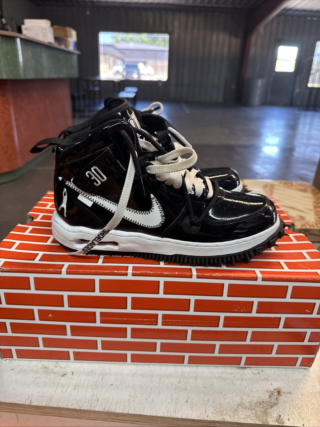 Nike Air Force 1 Mid x Off-White Sheed - Size 8 - product image from the listing.