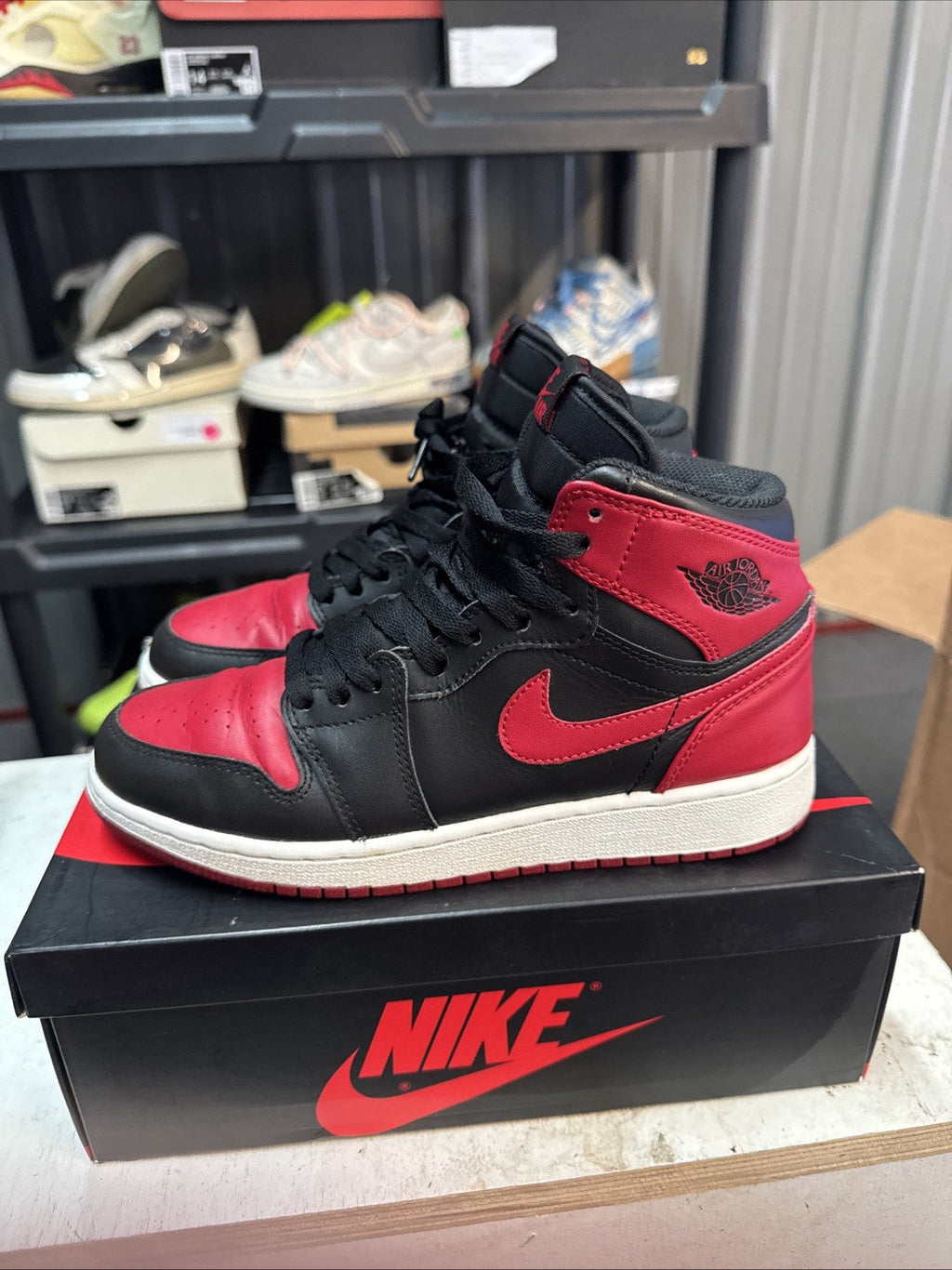 Nike Air Jordan Retro 1 Bred (2013) (GS) - Size 5Y - product image from the listing.