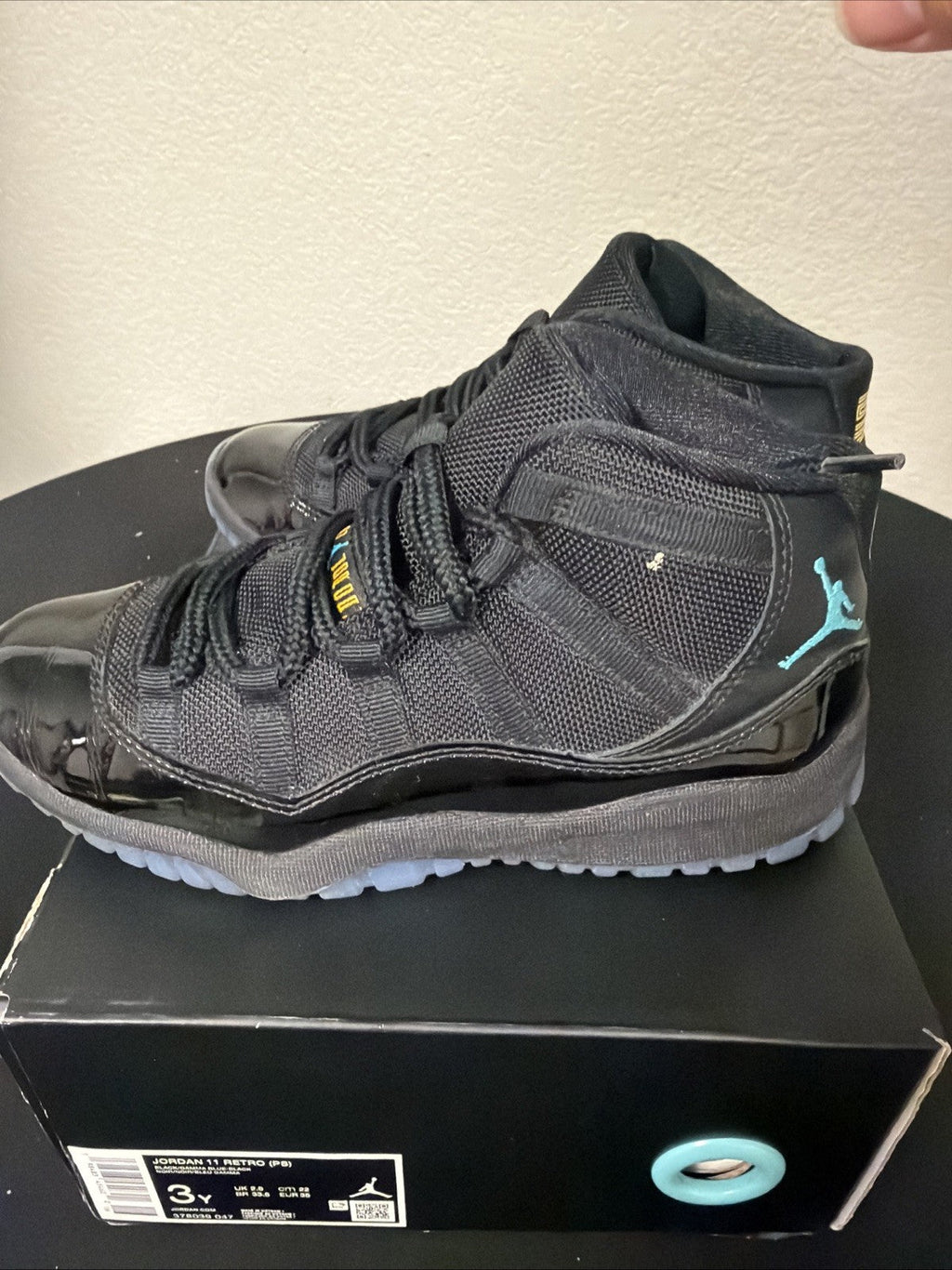 Jordan 11 Retro High Gamma - Size 3 GS) - product image from the listing.