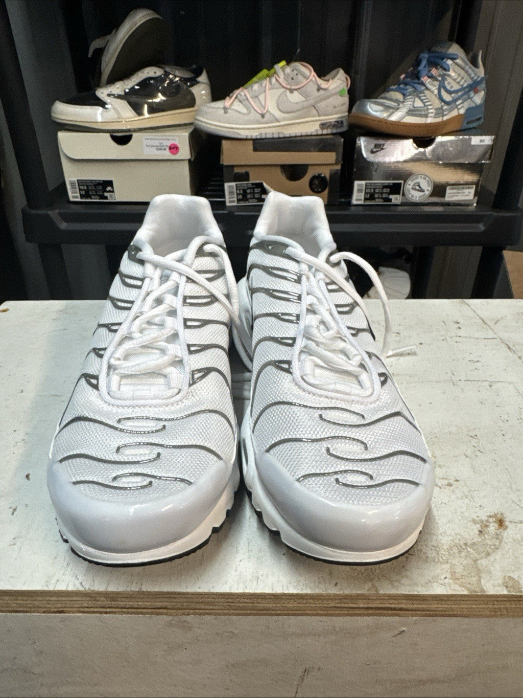 Nike AirMax Plus. White /Metallic Silver | No Box - Size 8.5 - product image from the listing.