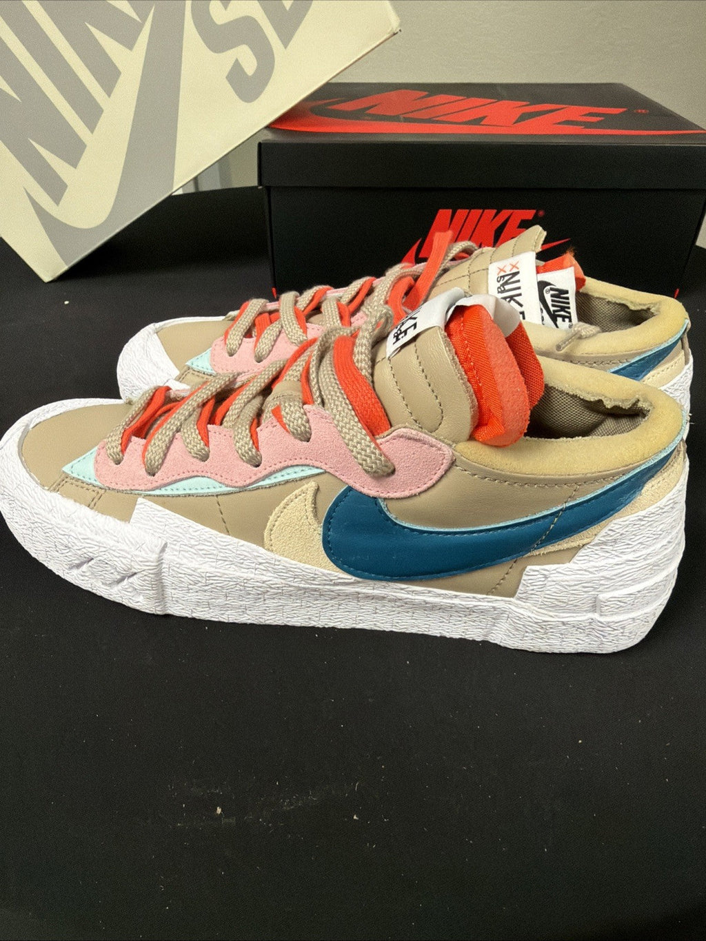 "REED" KAWS X SACAI X BLAZER LOW - product image from the listing.