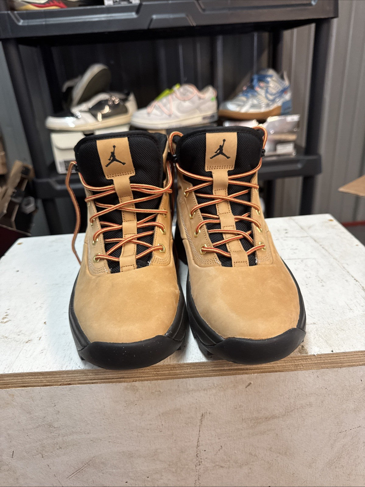 Jordan City Boots ~ Flax Black | Comes With Replacement Box - Size 8 - product image from the listing.
