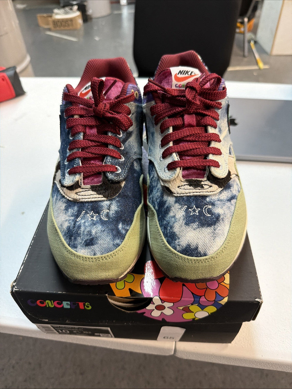 concepts mellow - Nike air max 1 SP - product image from the listing.