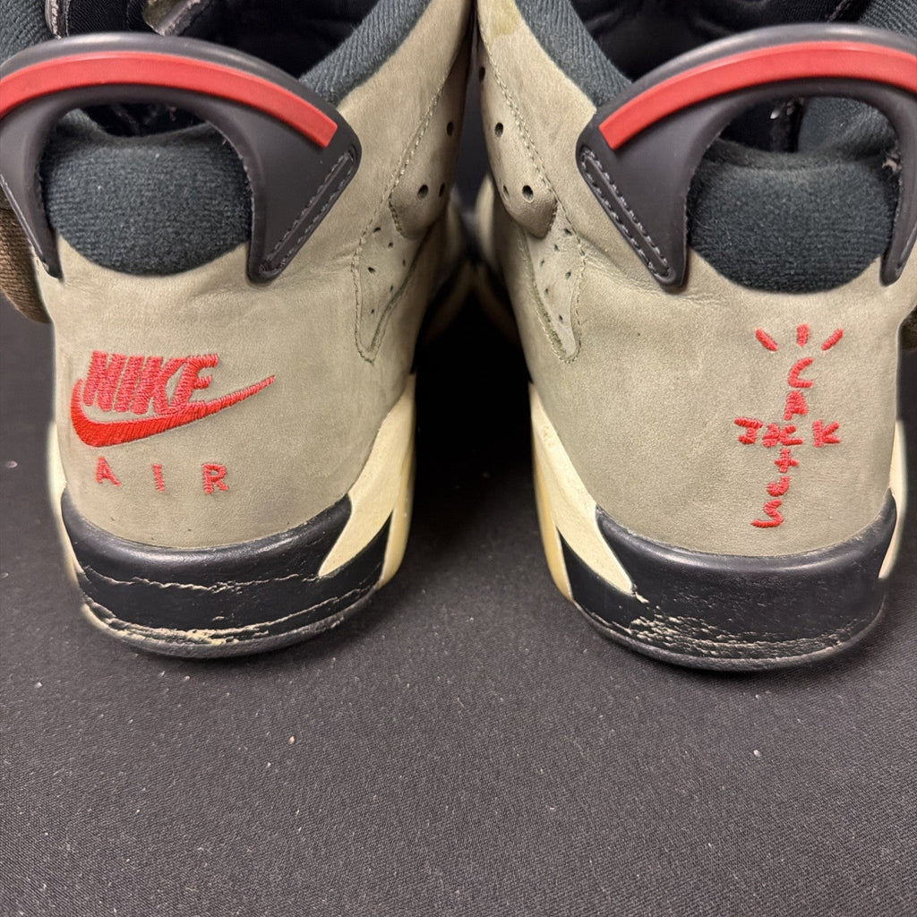Travis Scott Olive Green Size 7 Pre-Owned - Nike Air Jordan 6 - product image from the listing.