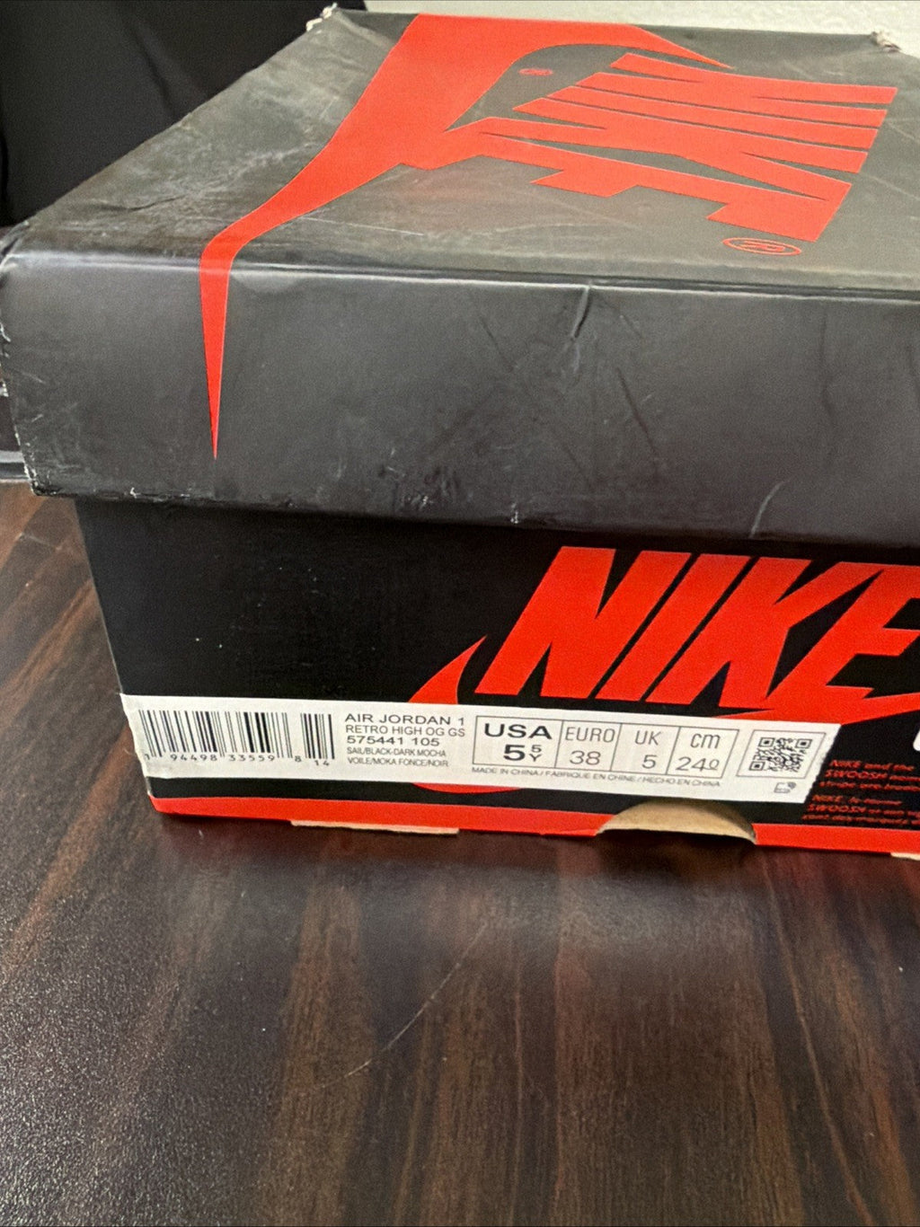 Black White y Youth Size 5.5 - Nike Air Jordan 1 Retro High OG - product image from the listing.