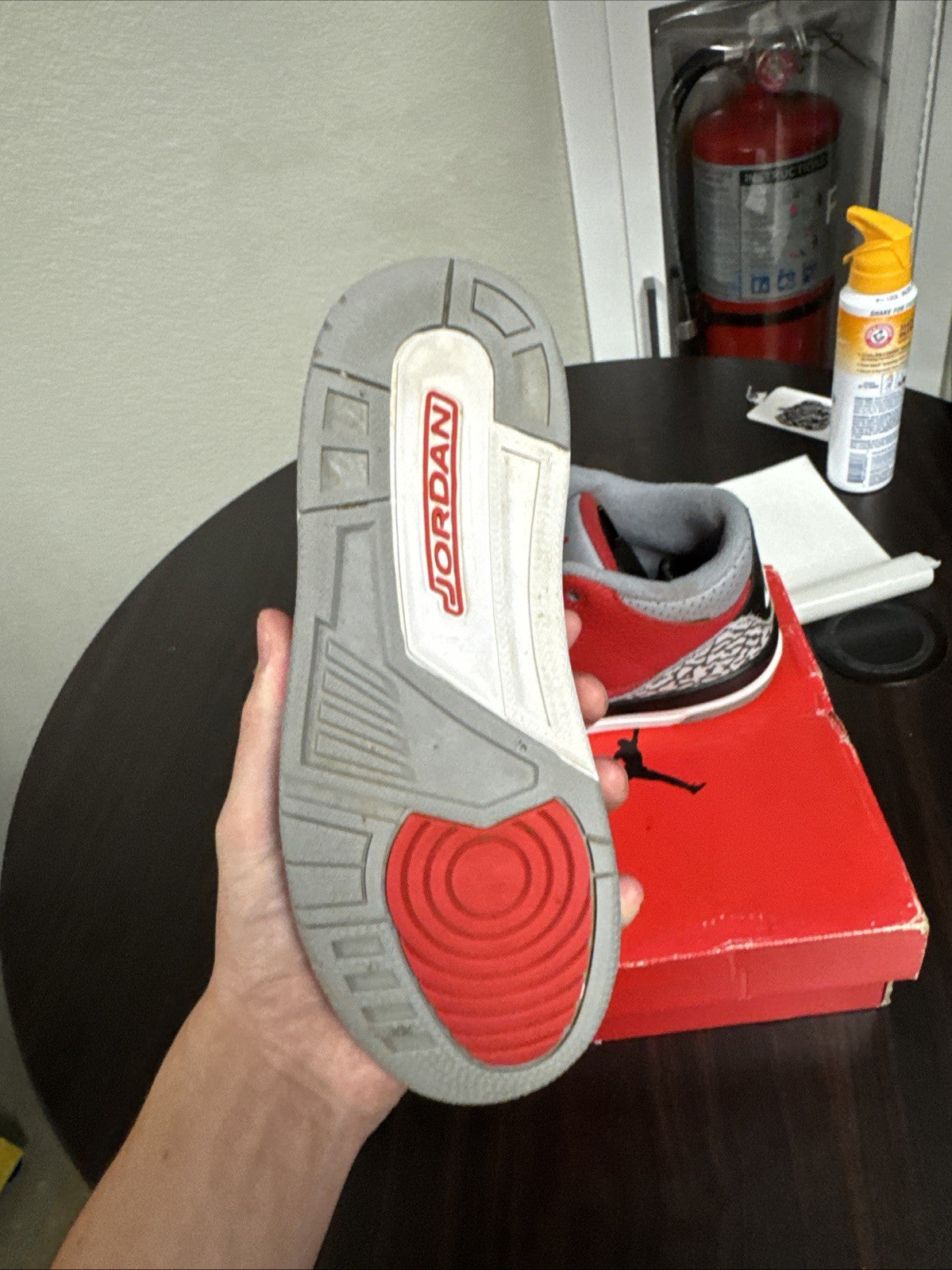 (PS) Fire Red Cement Grey CQ0487-600 Size 3Y - Nike Air Jordan 3 Retro SE - product image from the listing.