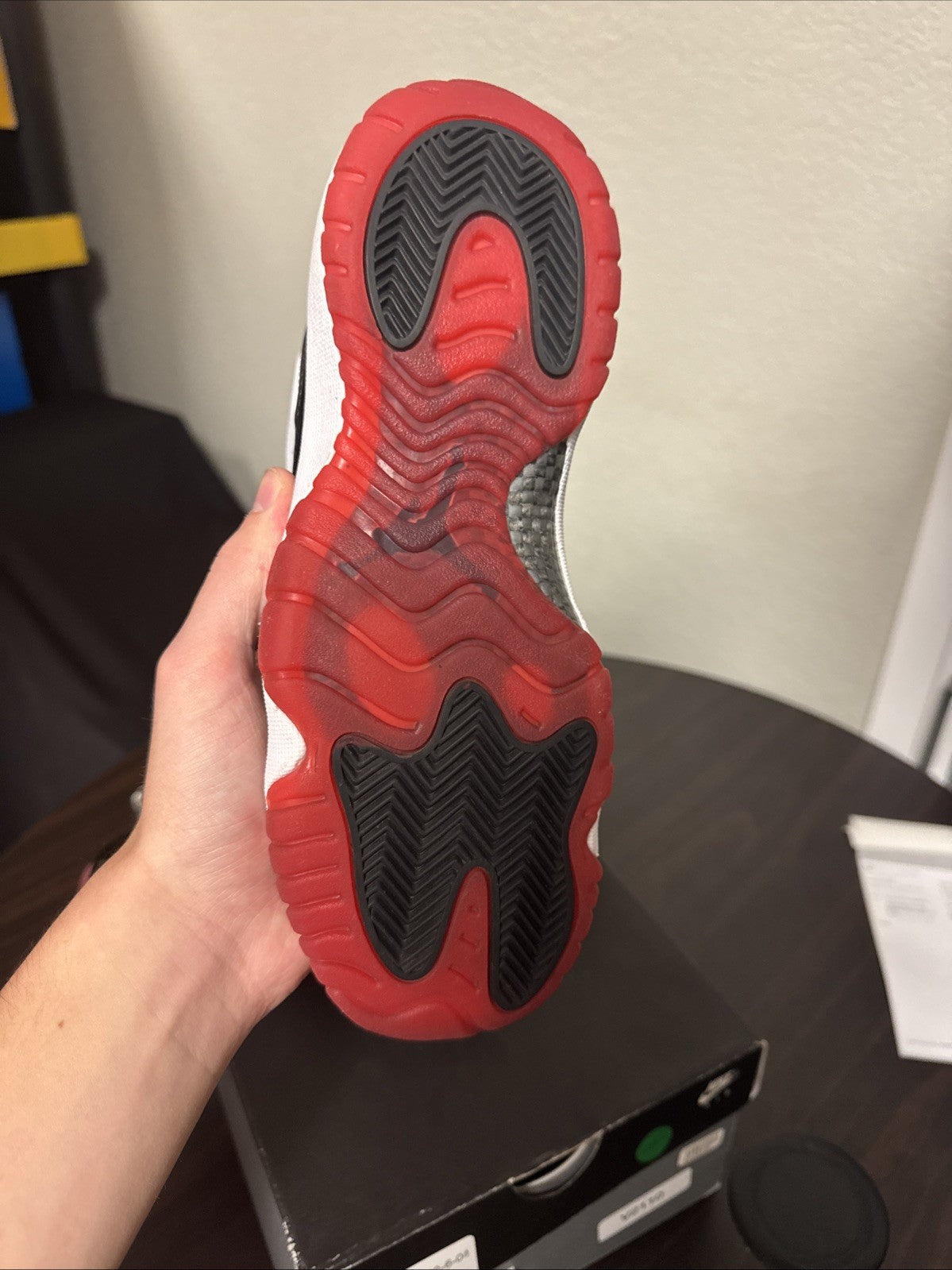 Concord Bred GS Size 6.5Y - Nike Air Jordan 11 Retro Low 528896-160 - product image from the listing.