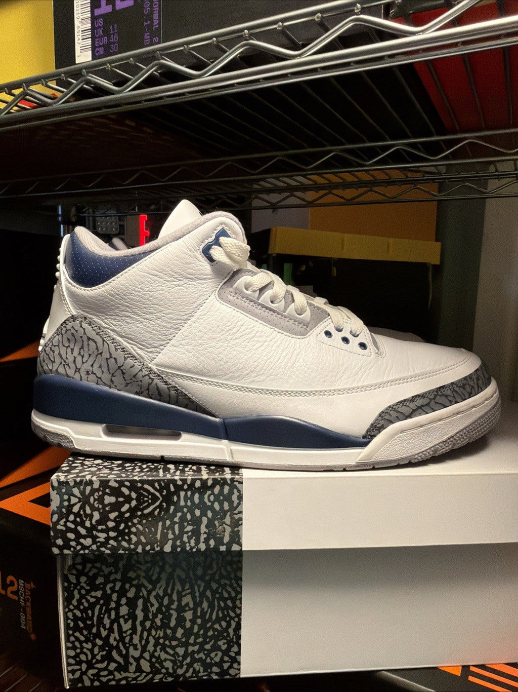 Air Jordan 3 Retro Midnight Navy - Size 11.5 - product image from the listing.