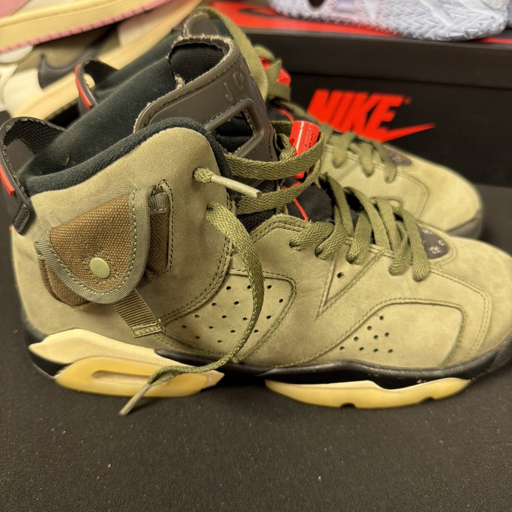 Travis Scott Olive Green Size 7 Pre-Owned - Nike Air Jordan 6 - product image from the listing.