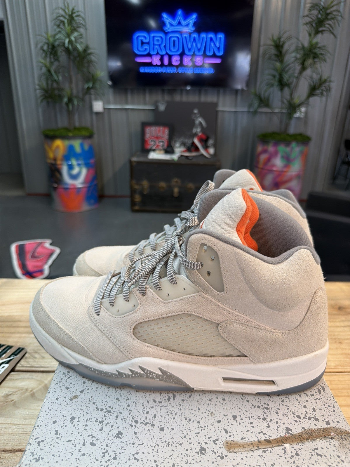 "CRAFT LIGHT OREWOOD" Air Jordan 5 Retro 2023 - Size 16 - Used with Box - product image from the listing.