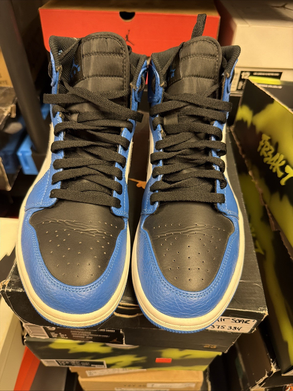 Men's Jordan 1 Rare Air Soar Blue 2017 Size 9 Preowned Authenticated - product image from the listing.