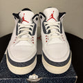 Fire Red Denim 2020 Shoes Size 9 - Nike Air Jordan 3 SE - product image from the listing.