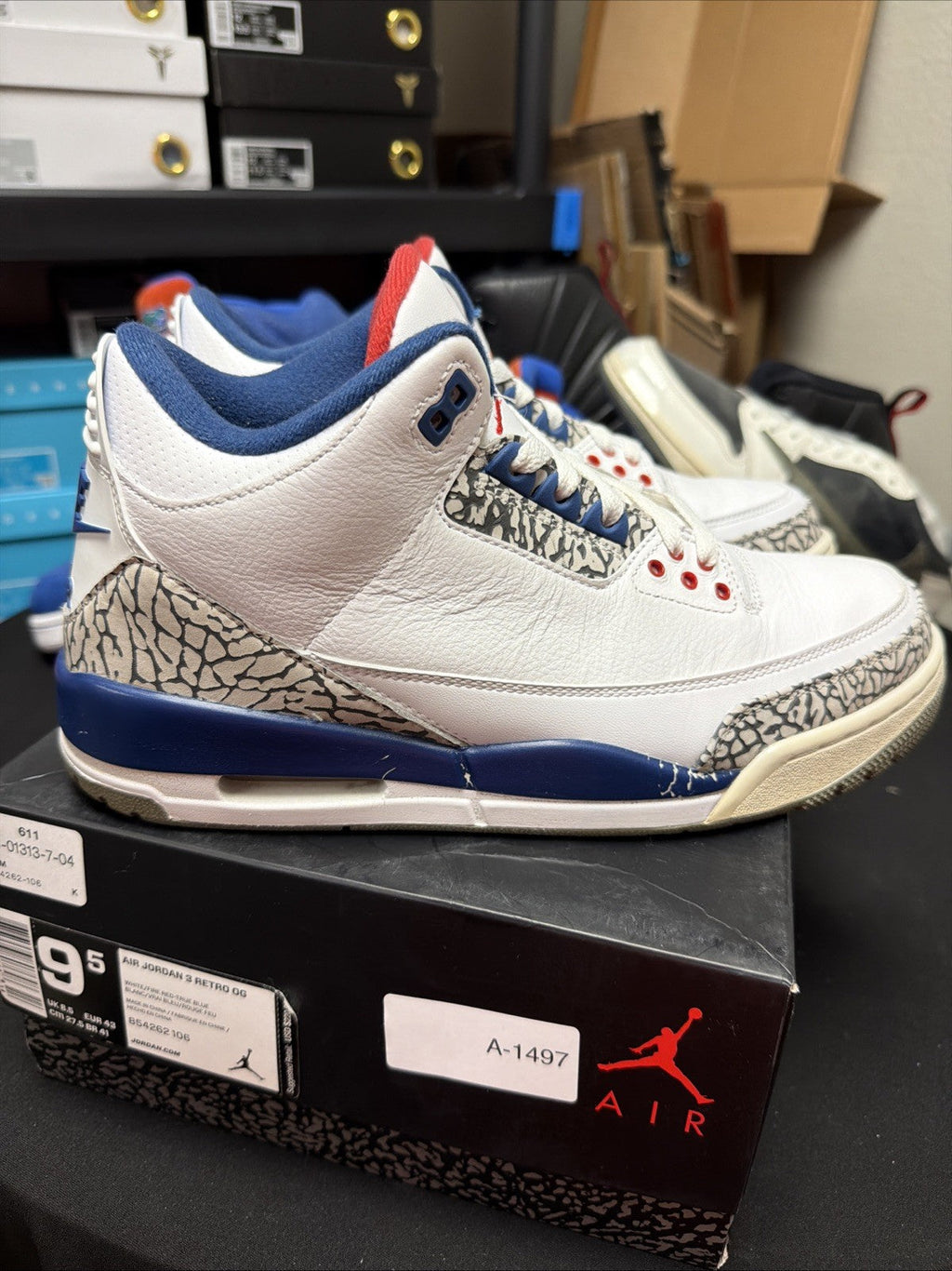 Jordan 3 Retro OG Mid True Blue - Size 9.5 - product image from the listing.