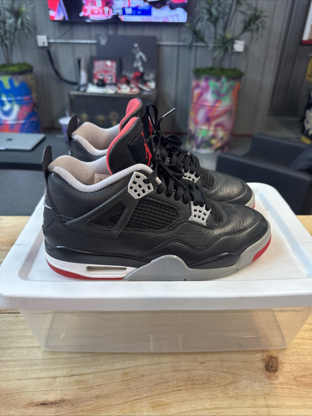 Jordan 4 Retro Bred Reimagined | Replacement Box - Size 9 - product image from the listing.