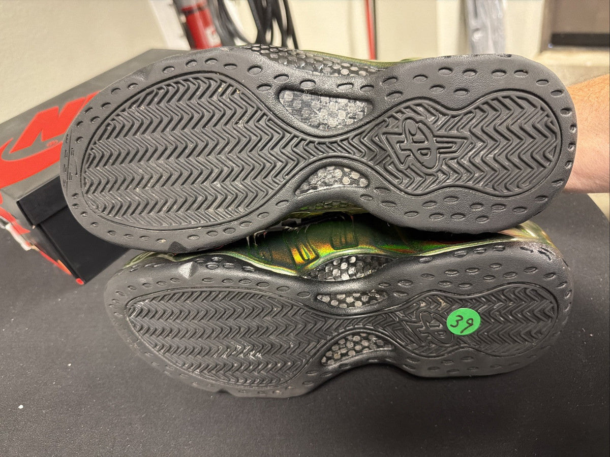 Nike Air Foamposite One Legion Green 314996-301 Black - Size 11 - product image from the listing.