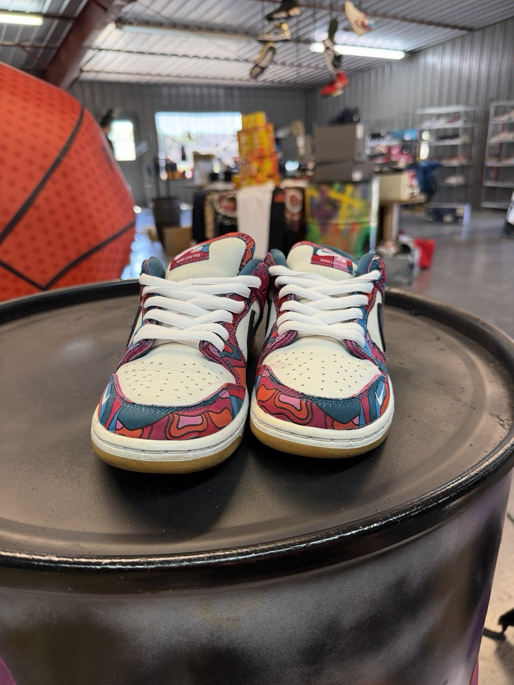 Nike SB Dunk Low Parra Abstract Art Trainers Size 9 DH7695-600 - product image from the listing.