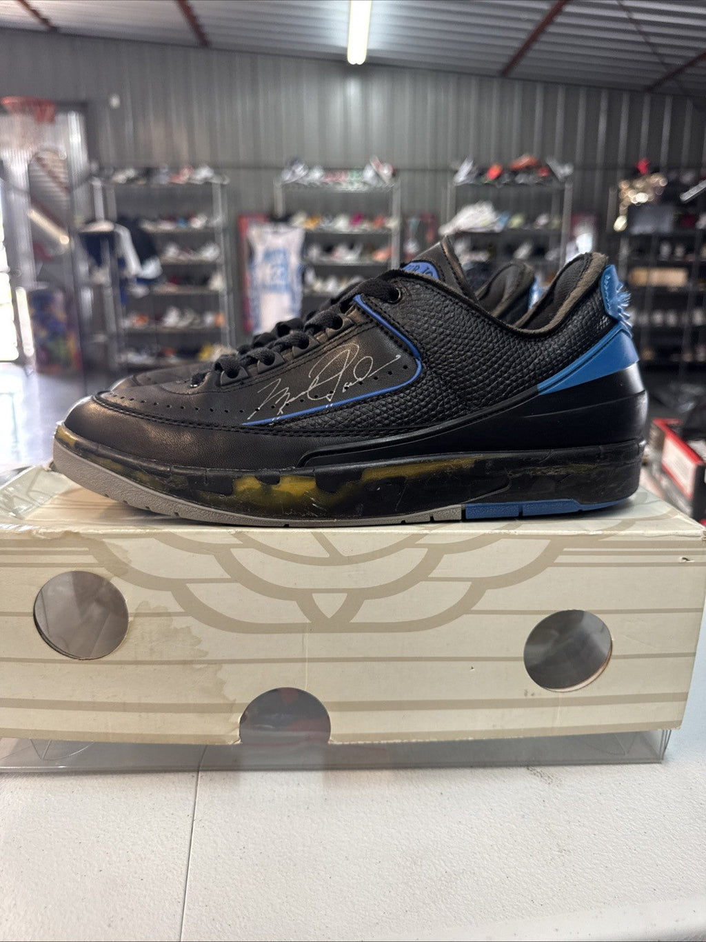 "OW BLACK BLUE" Size 9 - Air Jordan 2 Retro SP 2021 - product image from the listing.