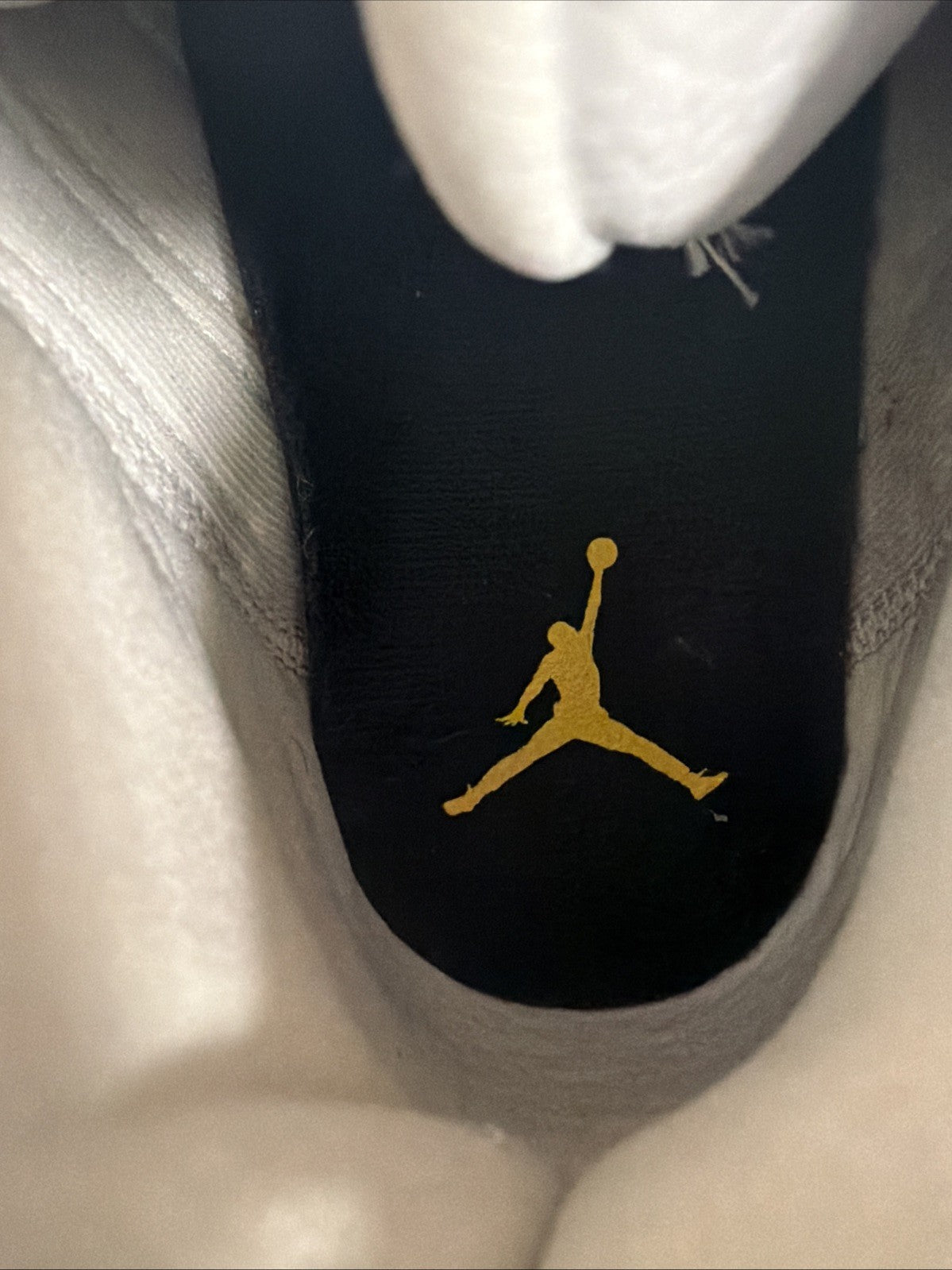 "Blue Grey" Air Jordan Air Jordan 13 Retro 414571-170 Size 9.5 - product image from the listing.