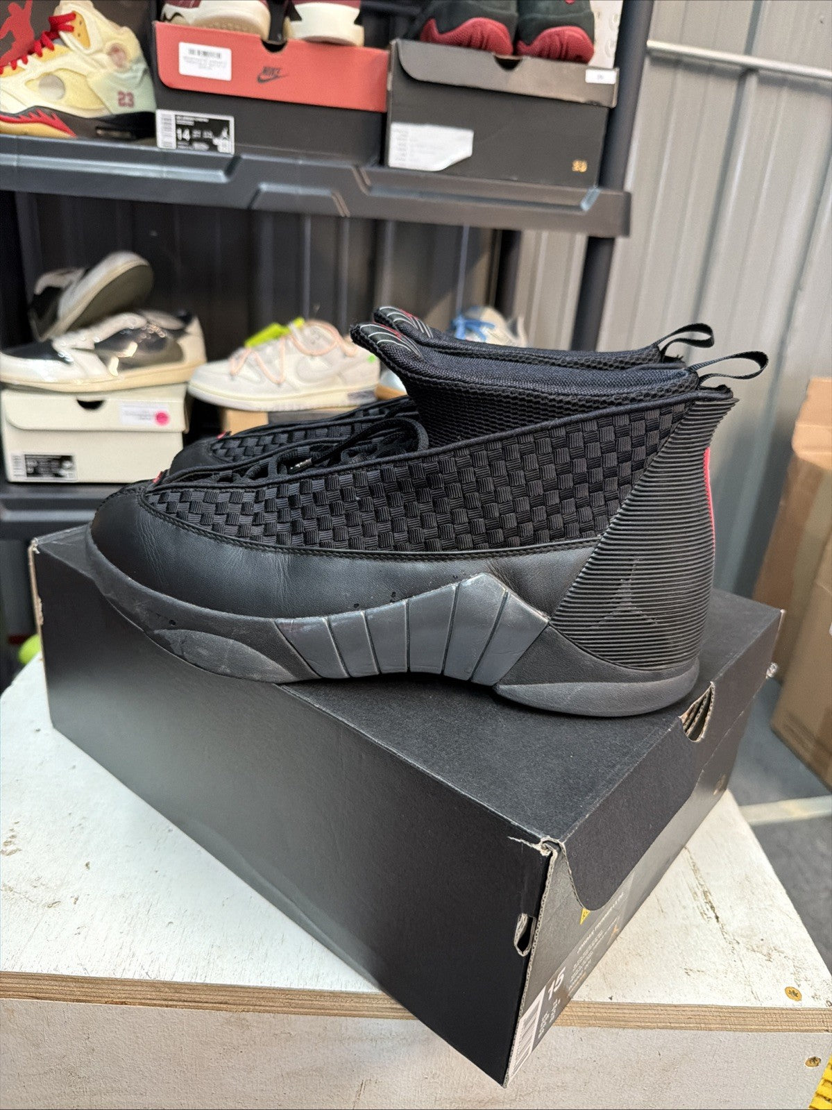 DS NIKE 1999 JORDAN 15 XV 136029 061 OG BRED VINTAGE 1 3 5 6 11 I III XI VI - product image from the listing.