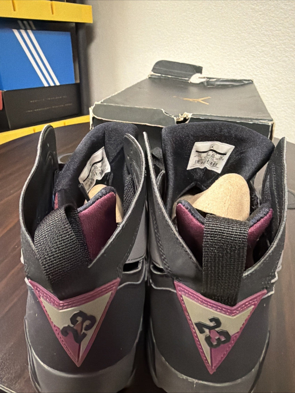 Men's Jordan 7 Bordeaux 2016 Sneakers Size 11 Used 100% Authentic - product image from the listing.