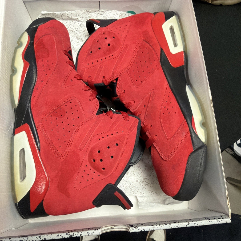 Men's Jordan 6 Size 10.5 (243) - product image from the listing.