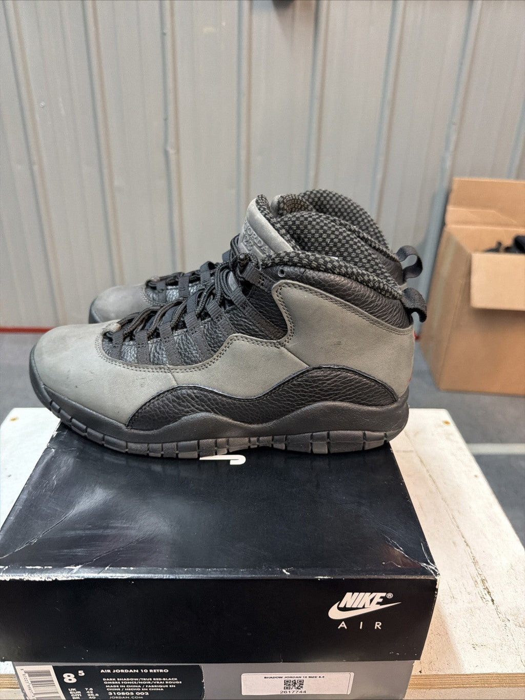 Air Jordan 10 Retro 2018 Shadow - Size 8.5 - product image from the listing.