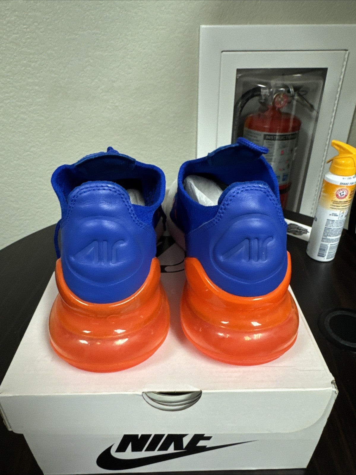 Men's Nike Air Max 270 Flyknit "Racer Blue/Total Crimson Size 8 - product image from the listing.