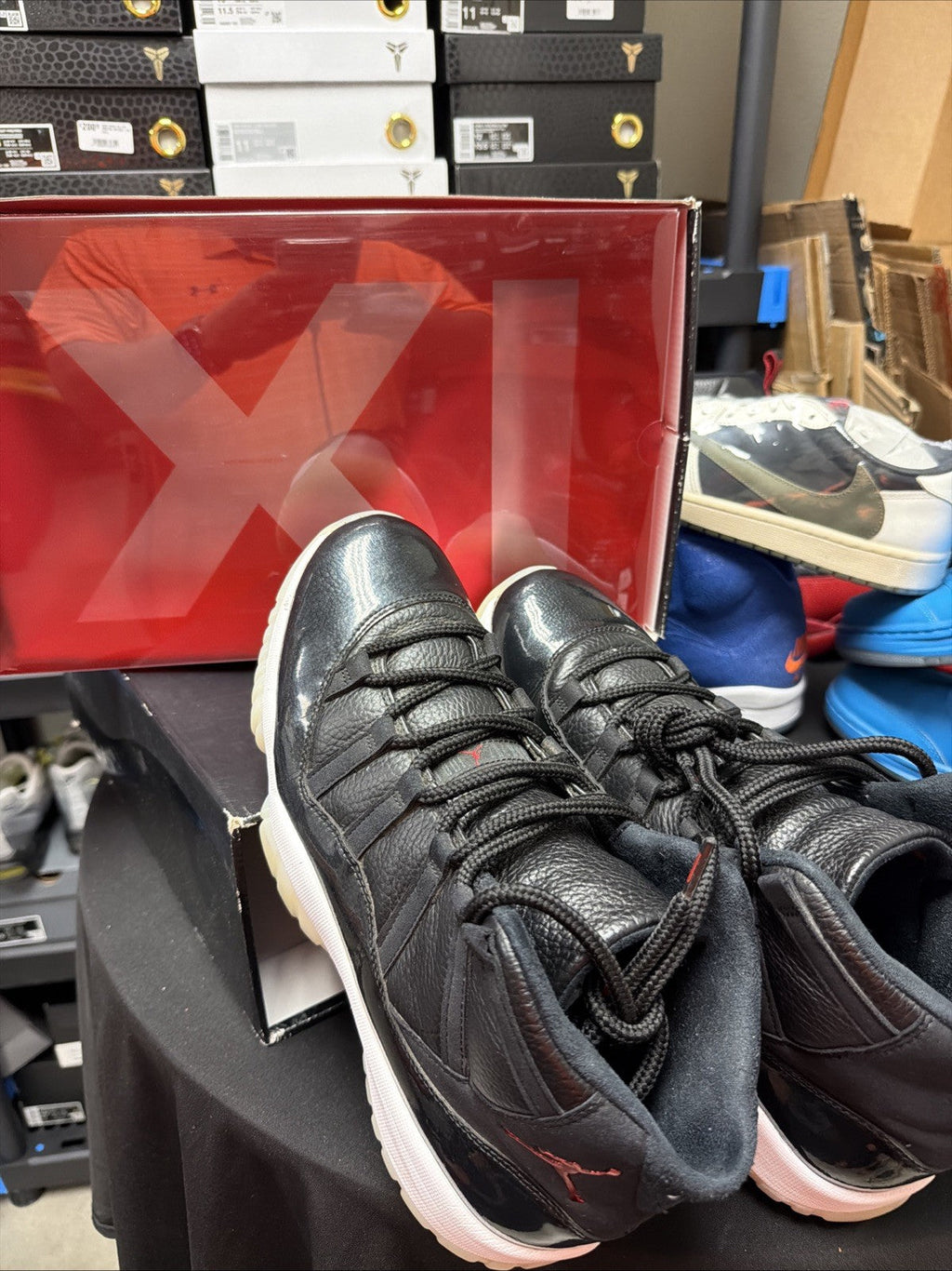Men's Nike Air Jordan 11 Retro 72-10 Athletic Shoes Black/White - product image from the listing.