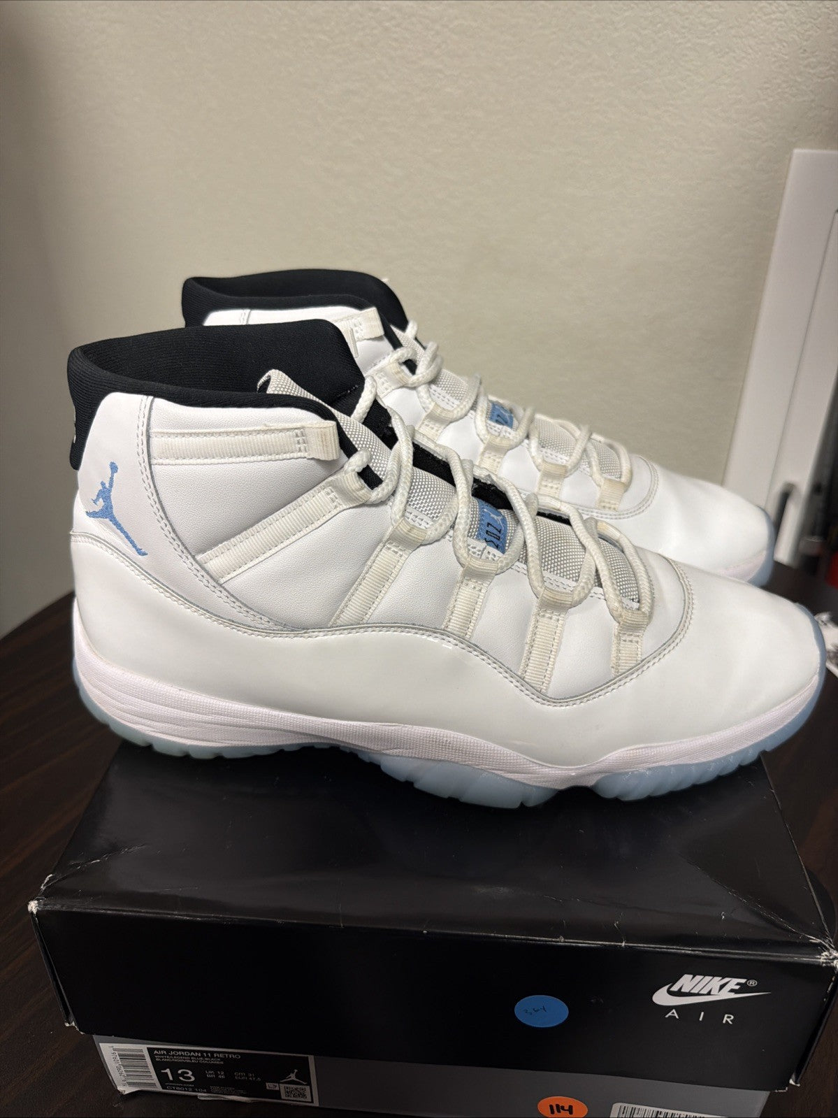 Men's Air Jordan 11 Retro "Legend Blue" CT8012-104 Size 13 .2024 - product image from the listing.