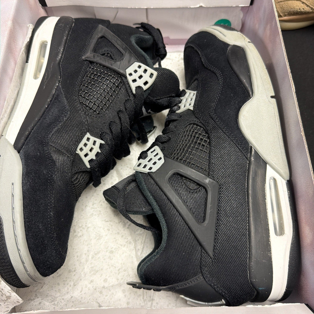 Jordan 4 Retro SE Mid Black Canvas ((279) - Size 10 - product image from the listing.