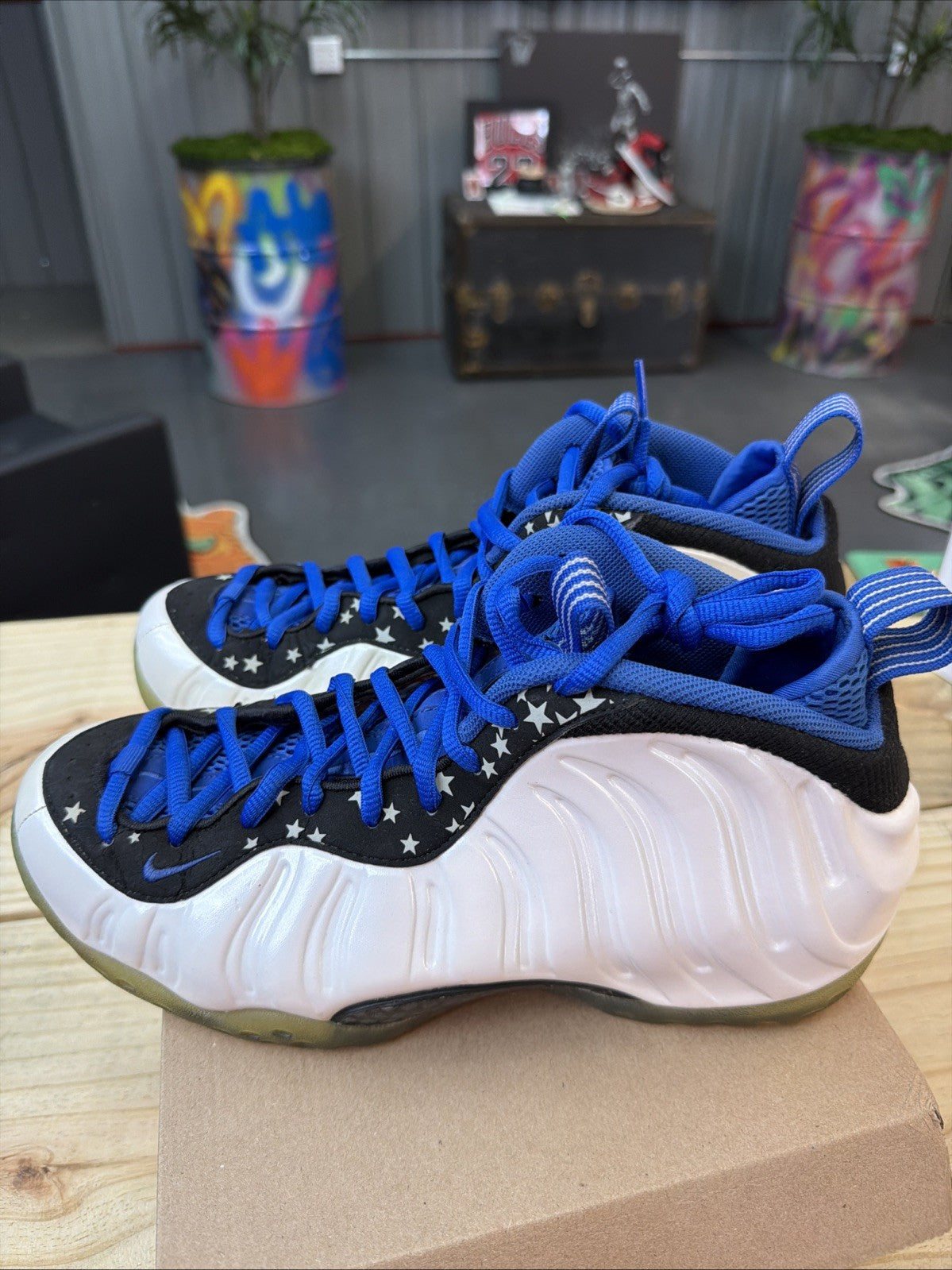 Air Foamposite One Shooting Stars Size 9.5 2013 by Nike - product image from the listing.