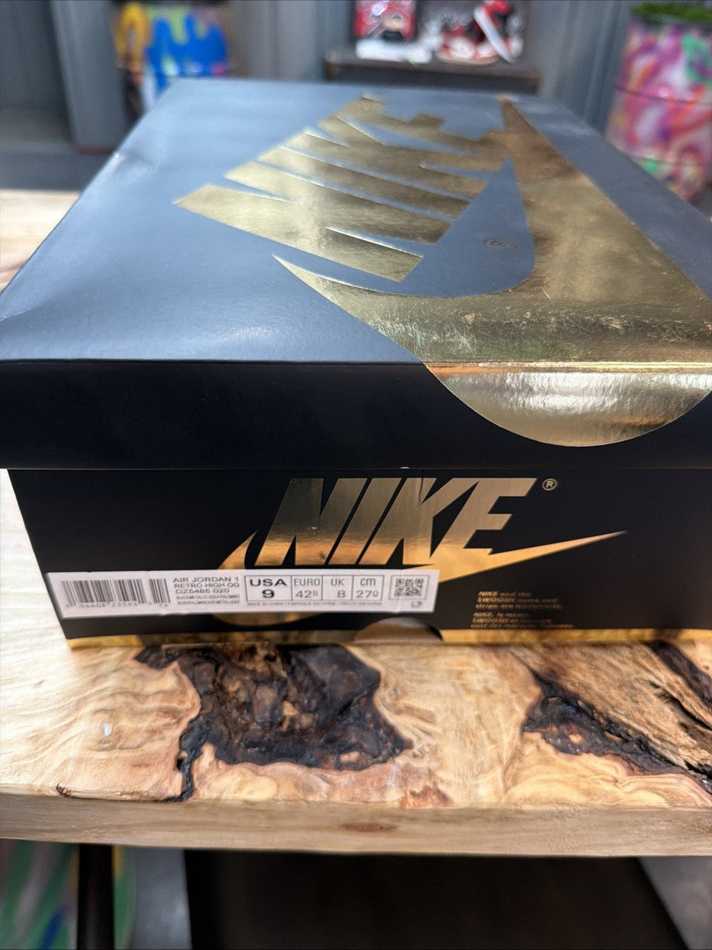 Palomino Size 9 VNDS - Jordan 1 Retro High OG - product image from the listing.