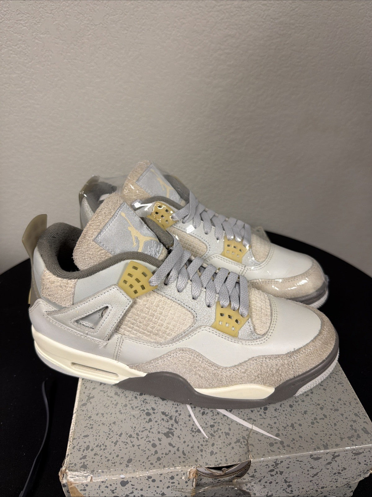 "PHOTON DUST" Air Jordan 4 Retro 2023 - Size 8.5 - dv3742 021 (10435-1) - product image from the listing.
