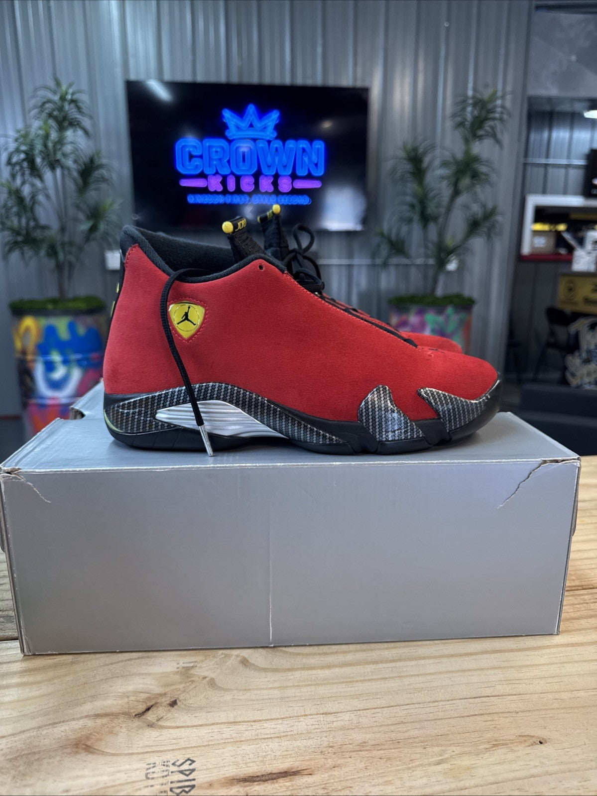 Size 9 - 2025 Nike Air Jordan 14 Retro Ferrari | Wore Once Replacement Box - product image from the listing.