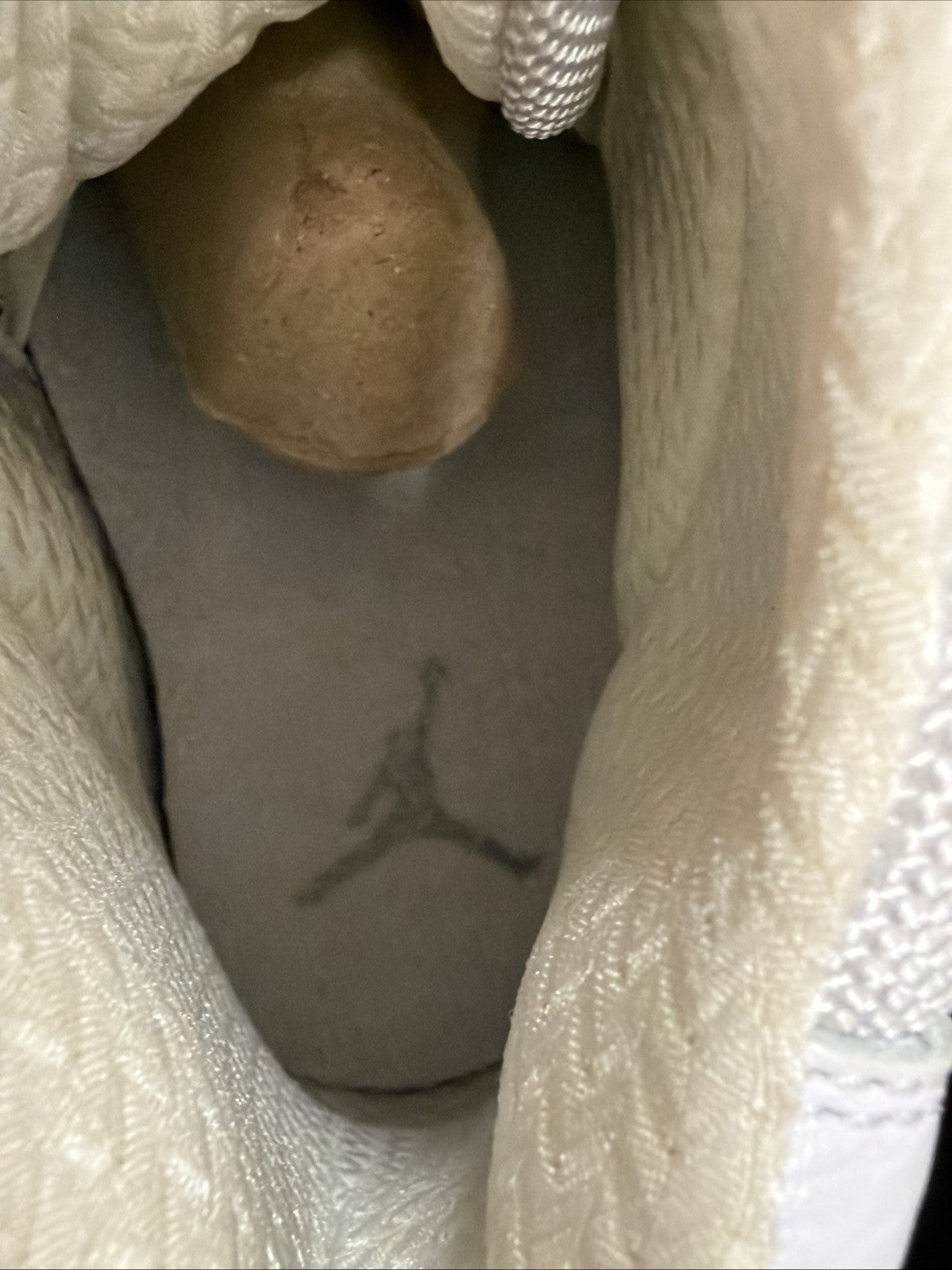 Men's Nike Air Jordan 11 Retro Silver Anniversary 408201-101 Size 10 - product image from the listing.