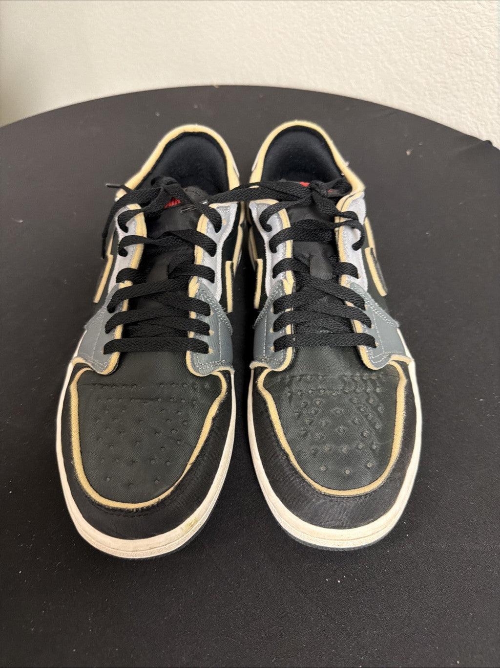 DV0982-006 MT - JORDAN 1 Low Og Ex Black Smoke Grey - product image from the listing.