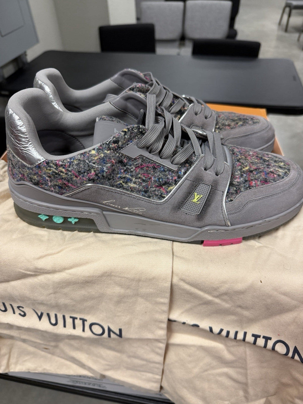 2021 Louis Vuitton Trainer Multi Color /Grey Size 12 - product image from the listing.