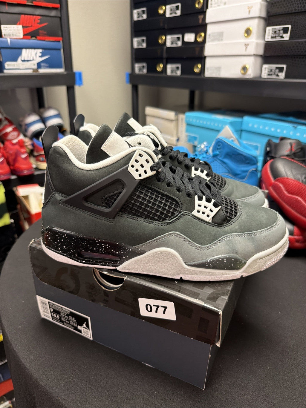 Air Jordan 4 Retro 2024 Fear - Size 9 - product image from the listing.