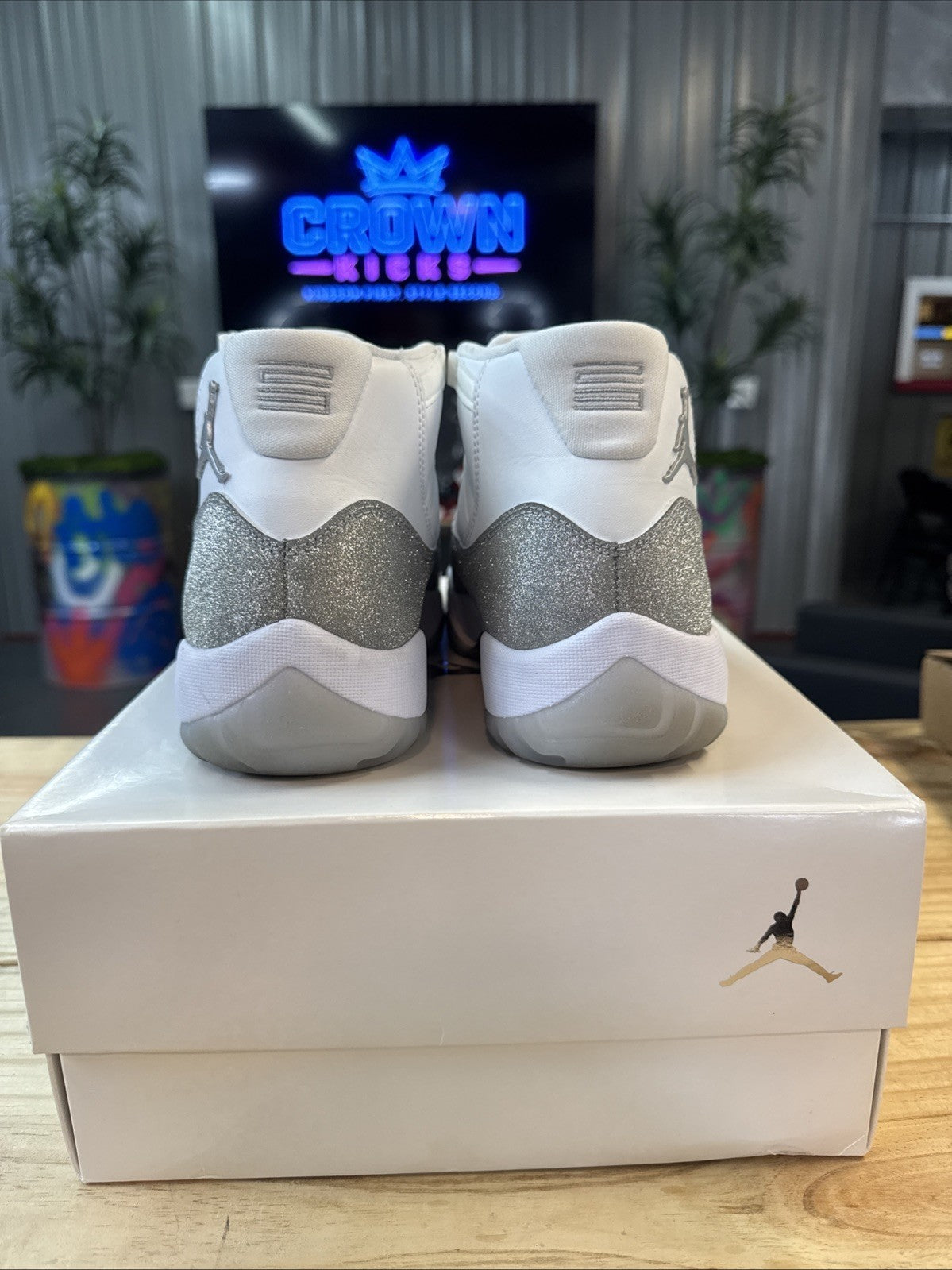 Women's Size 10.5 - Air Jordan 11 Retro Vast Grey | Wore Once - product image from the listing.