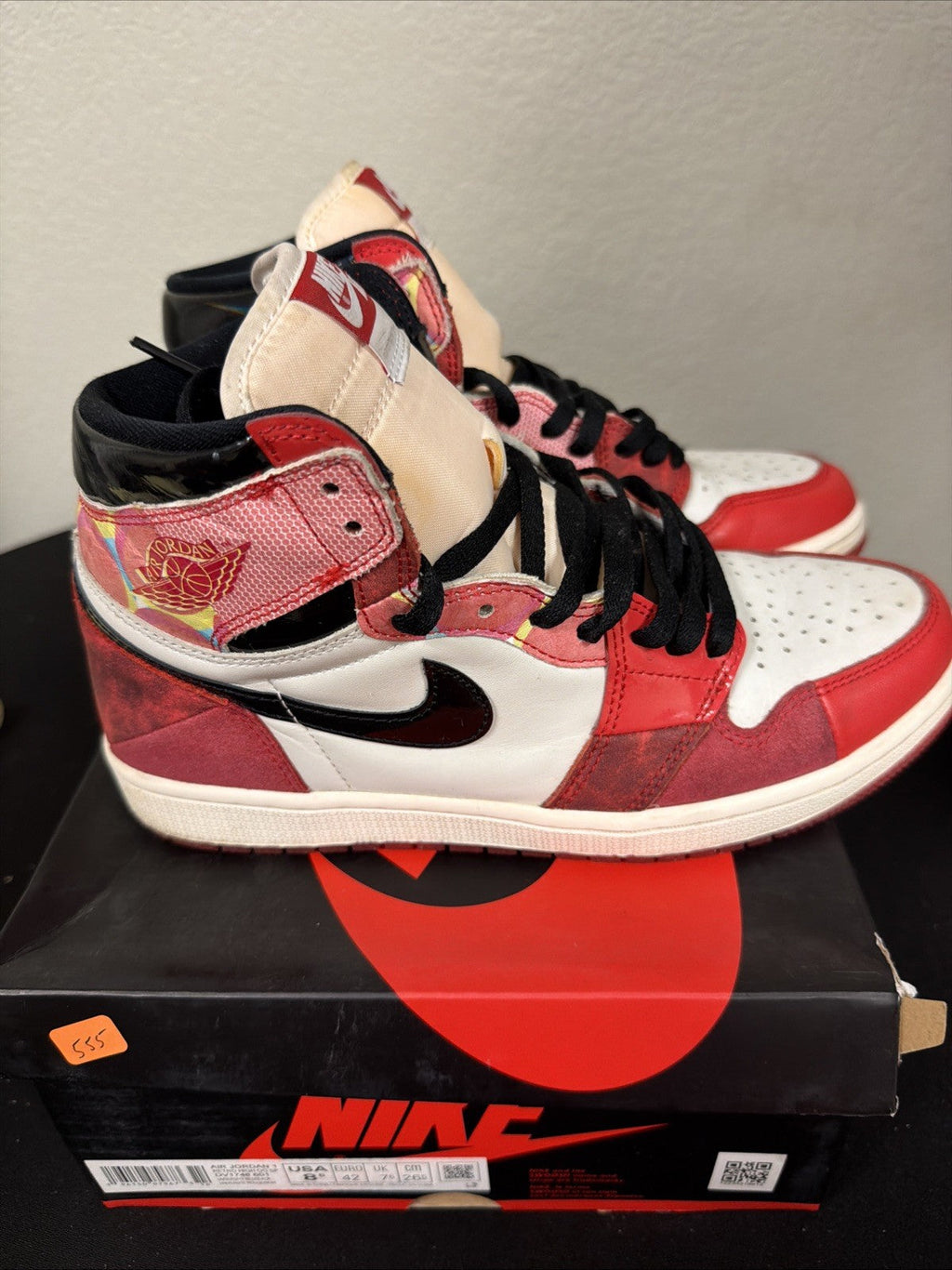 Jordan 1 Retro OG x Marvel High Next Chapter - Size 8.5 - product image from the listing.