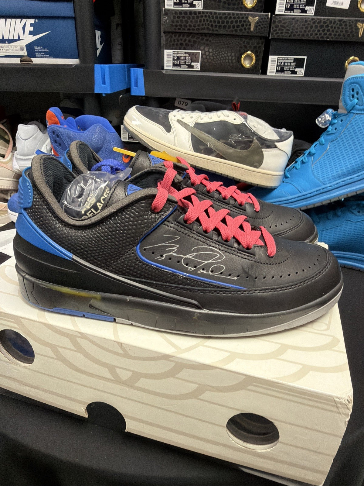 Off-White x Air Jordan 2 Retro SP Low Black Varsity Royal DJ4375 004 Size 9 Used - product image from the listing.