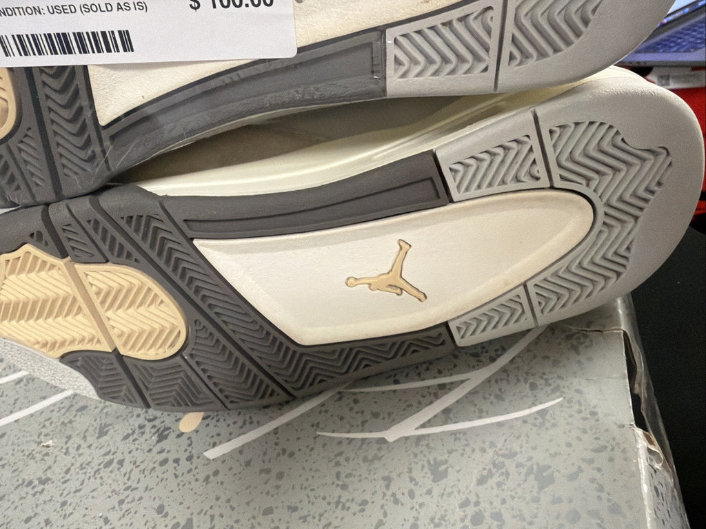 "PHOTON DUST" Air Jordan 4 Retro 2023 - Size 8.5 - dv3742 021 (10435-1) - product image from the listing.