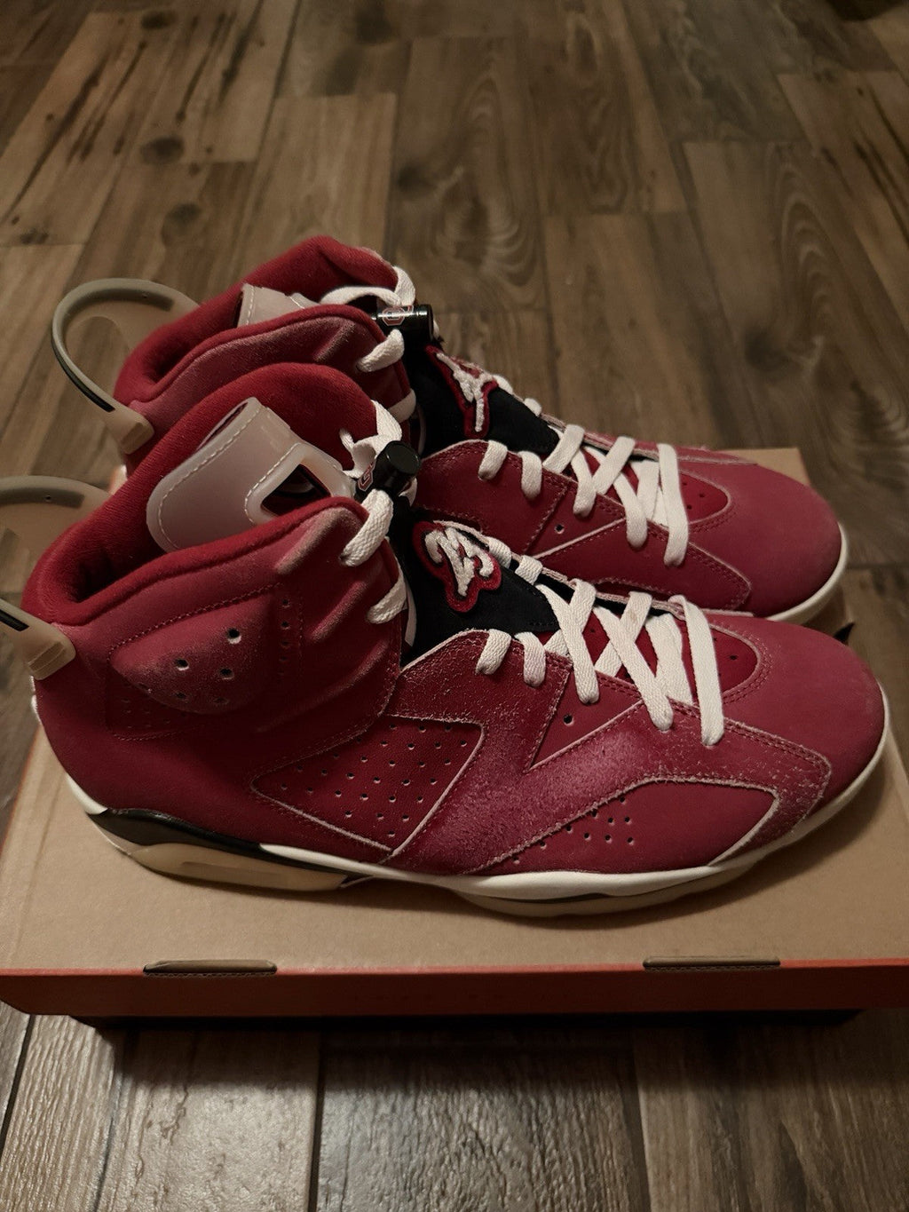 Air Jordan 6 Retro PE Oklahoma Sooners - Size 13 - product image from the listing.