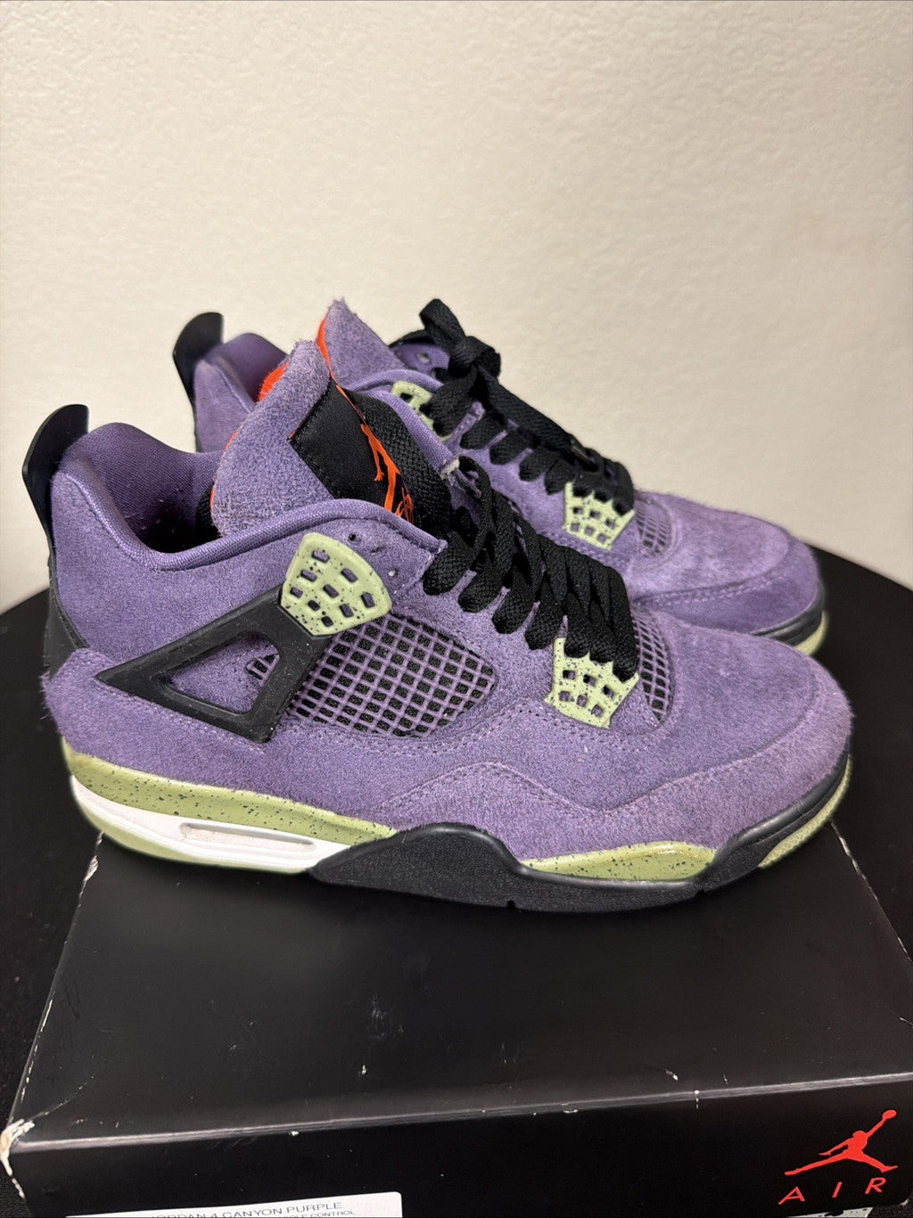 Women's Jordan 4 Retro Canyon Purple Suede Athletic Shoes Size 8.5 AQ9129-500 - product image from the listing.