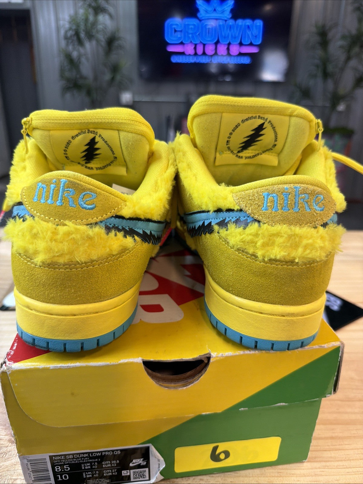 Nike Dunk Low SB x Grateful Dead Yellow Bear - Size 8.5 - product image from the listing.